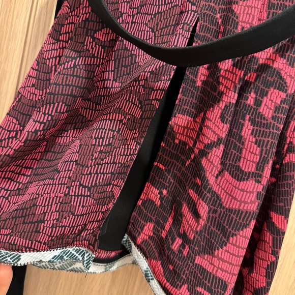 PROENZA SCHOULER Abstract-Print Silk Peplum Top - Size 10 - Picture 11 of 12